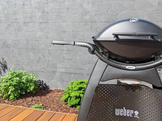 Family Friendly • A+ Spot • Pizza Oven • Early In gallery image 5