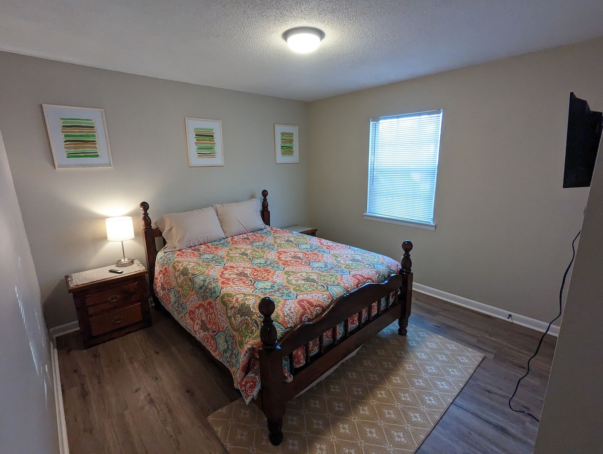 غرفة نوم نابضة بالحياة