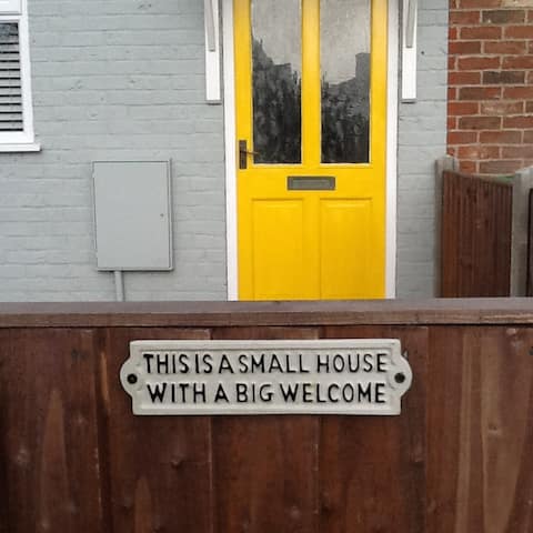 Successful Airbnb property: Pebble Cottage. in Southwold