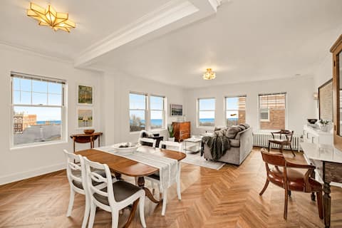 Lakeview Downtown Milwaukee Condo