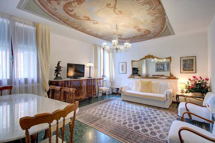 REMIGIO~Marco~canal~view