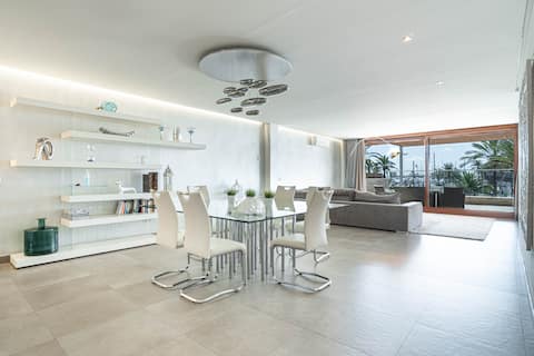 Grand Terrace Apartment in Alcudia (Sea View)