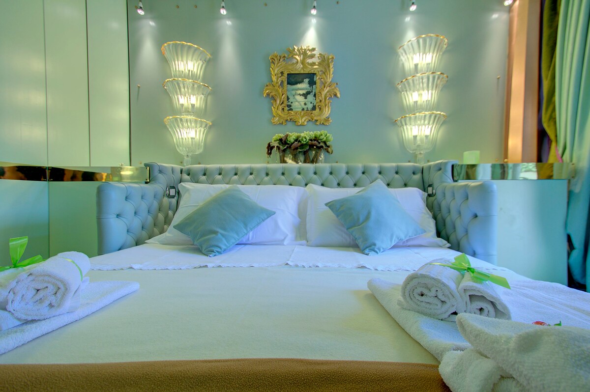 bedroom - leather double bed