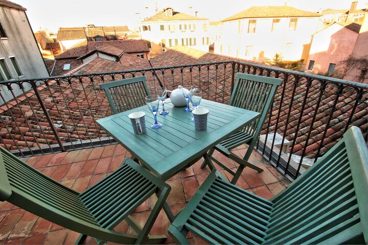 PATRIZIO~panoramic~canal~view gallery image 2