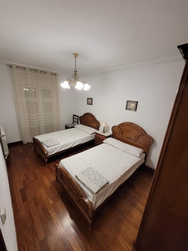 საძინებელი 1