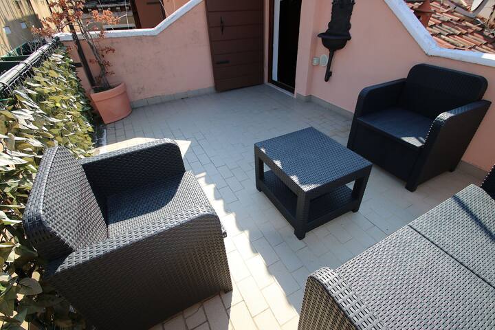 Marcopolo Private~Terrace gallery image 2