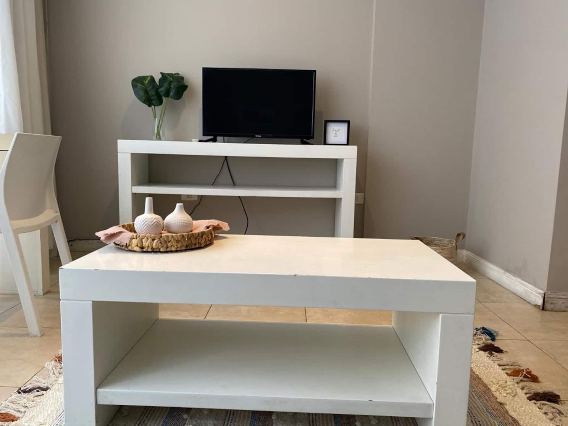 Furnished studio apartment in Monserrat