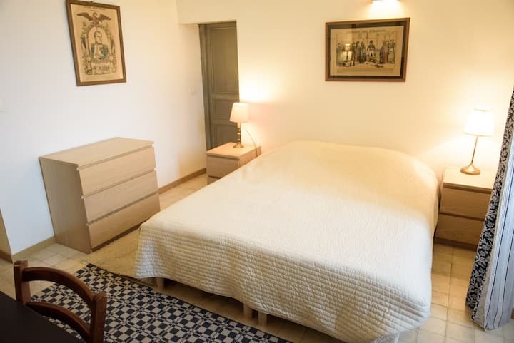 Deuxième chambre (1 lit double) - second bedroom (1 double bed)