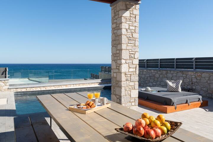 6 Bed Magnificent Seaview Villa with Private Pool gallery image 3