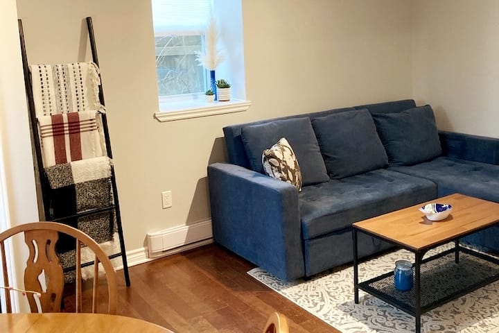 The Halifax Pad - Hot Tub & Free All Day Parking. - Halifax