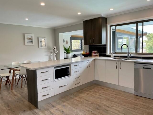 Home in One Mile Beach Forster gallery image 4