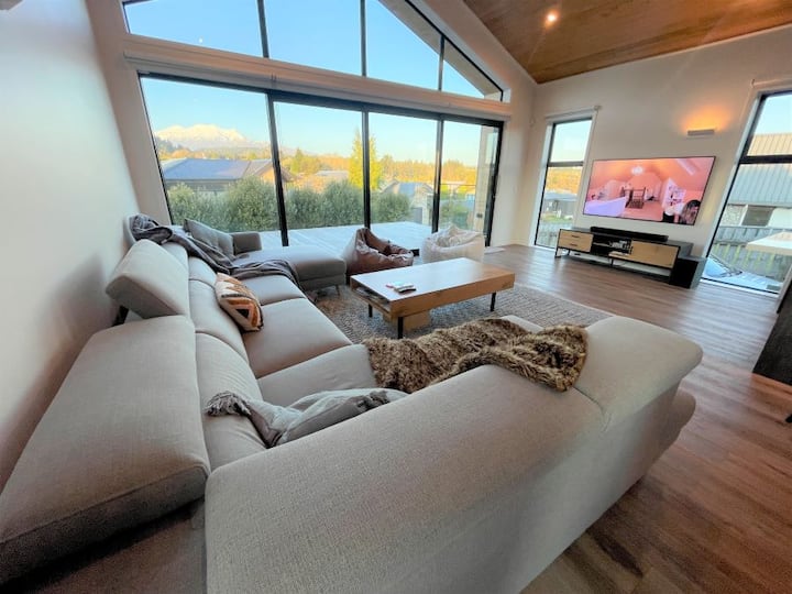 Black Diamond Modern Chalet - Ruapehu