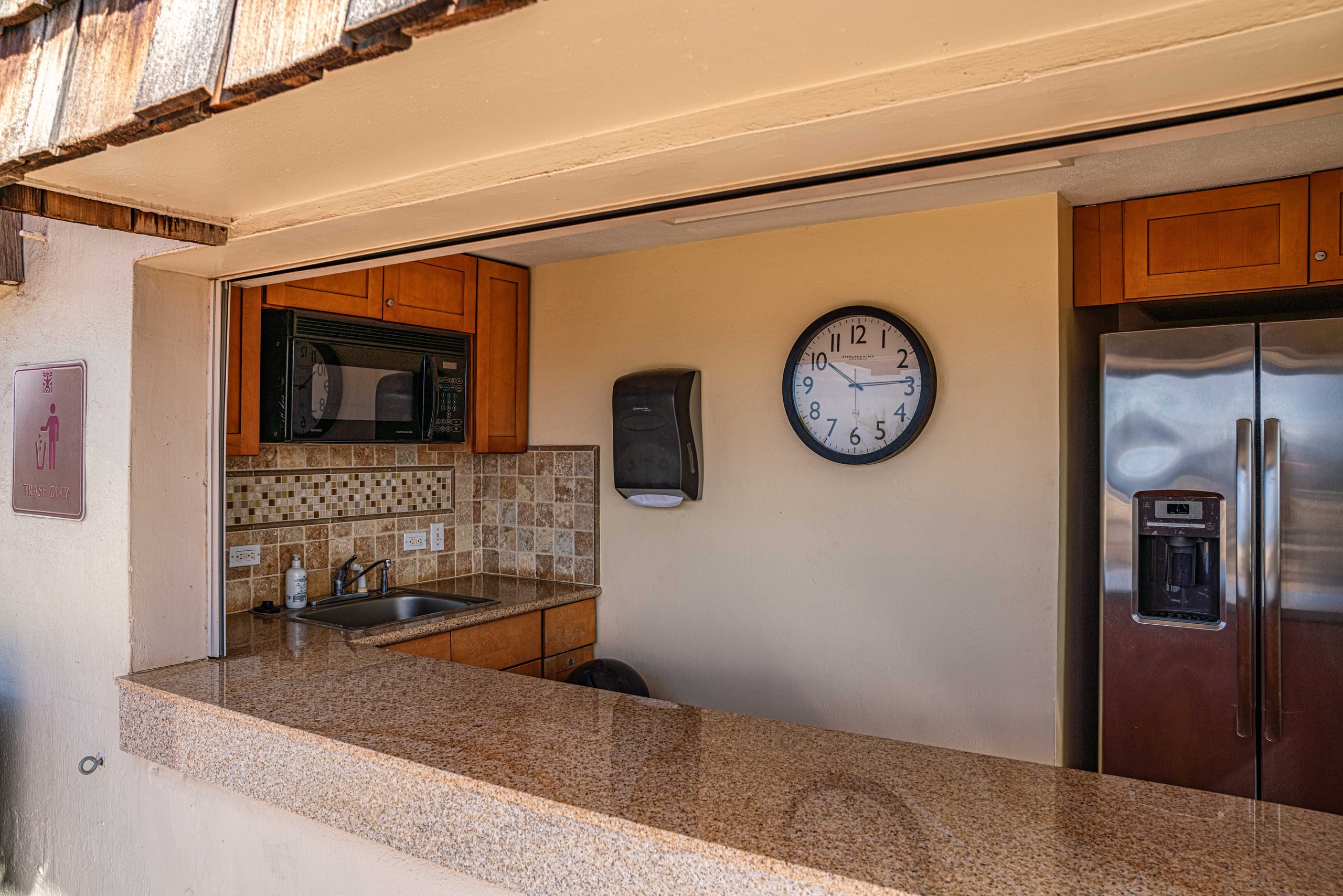 Top Floor-Stunning Ocean Views - Image 38