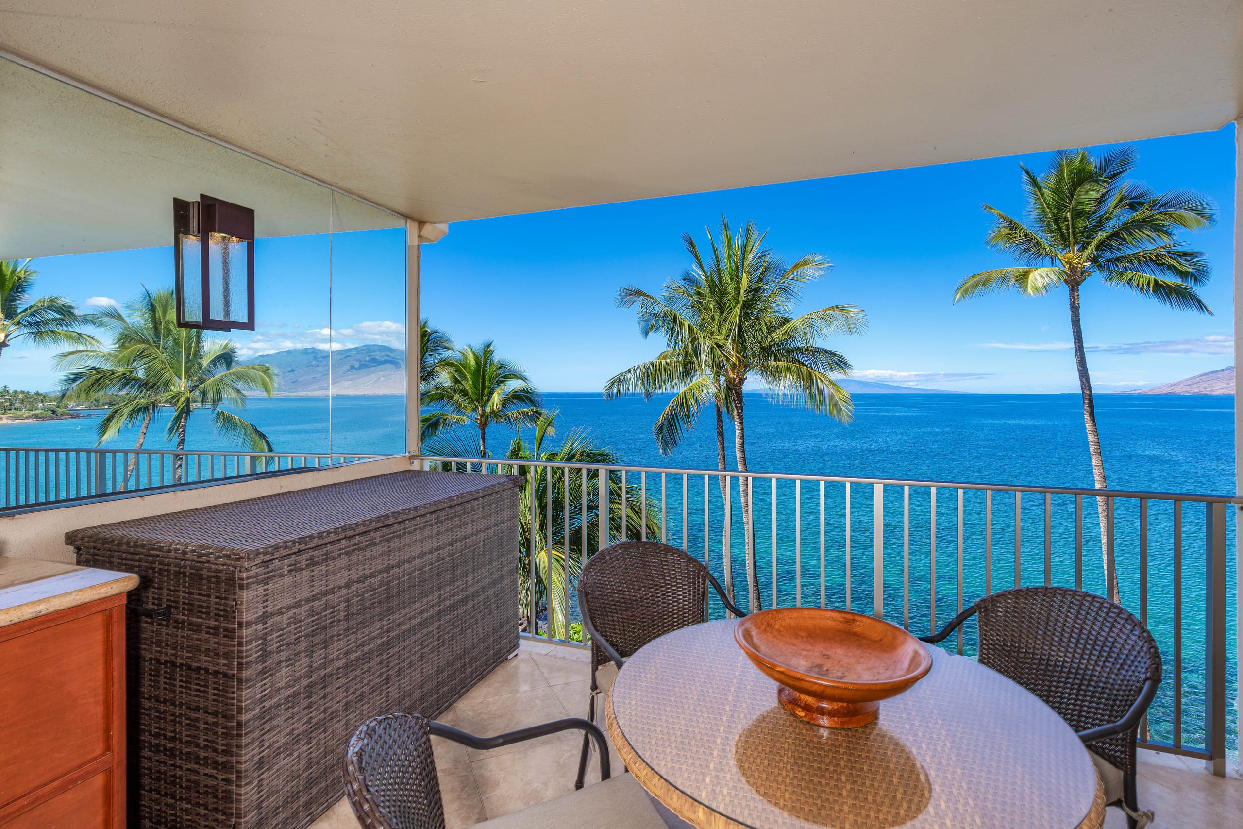 Top Floor-Stunning Ocean Views - Image 14