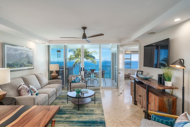 Top Floor-Stunning Ocean Views