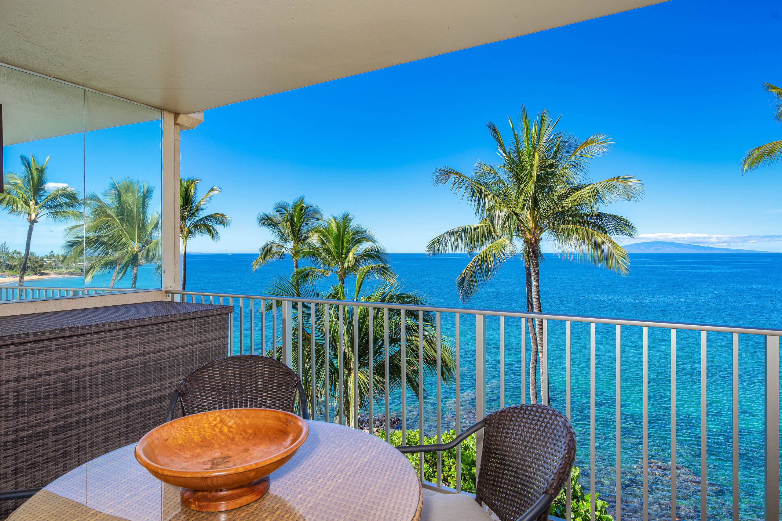 Top Floor-Stunning Ocean Views - Image 2