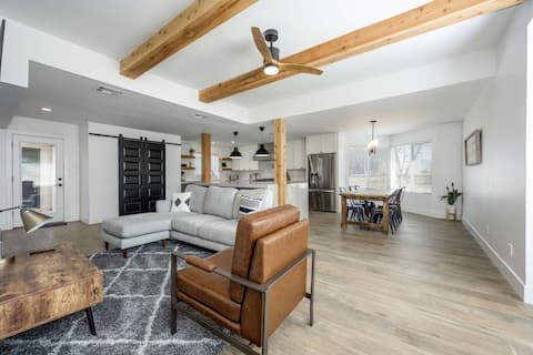 Luxury on Pecan farm House with apartment