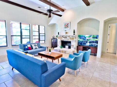 Successful Airbnb property: Oasis by the Lake, a Modern Retreat in Lakeway in Lakeway