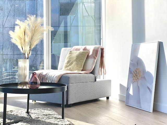 Sky high 3B2B @CBD with pool and sauna