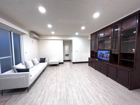Newly furnished with 30 ping dual bathrooms on the 5th floor