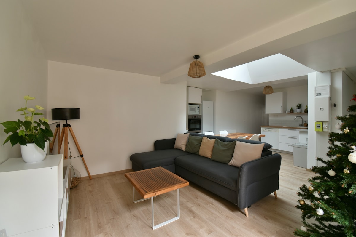 Top Airbnb: Nice apartment with courtyard. in Saint Omer