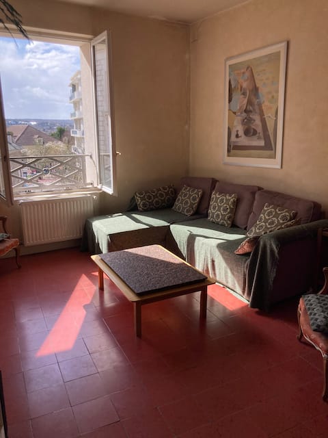 Airbnb performant: Spacious, warm and bright à Saint Germain En Laye