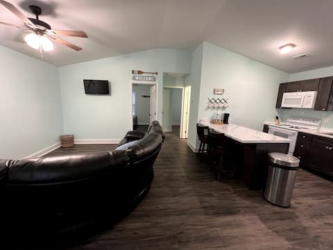 Top Airbnb: Location, location, location! in Guntersville