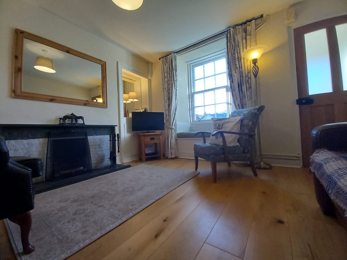 Successful Airbnb property: Daffodil Cottage *7 night discount* in Lakes