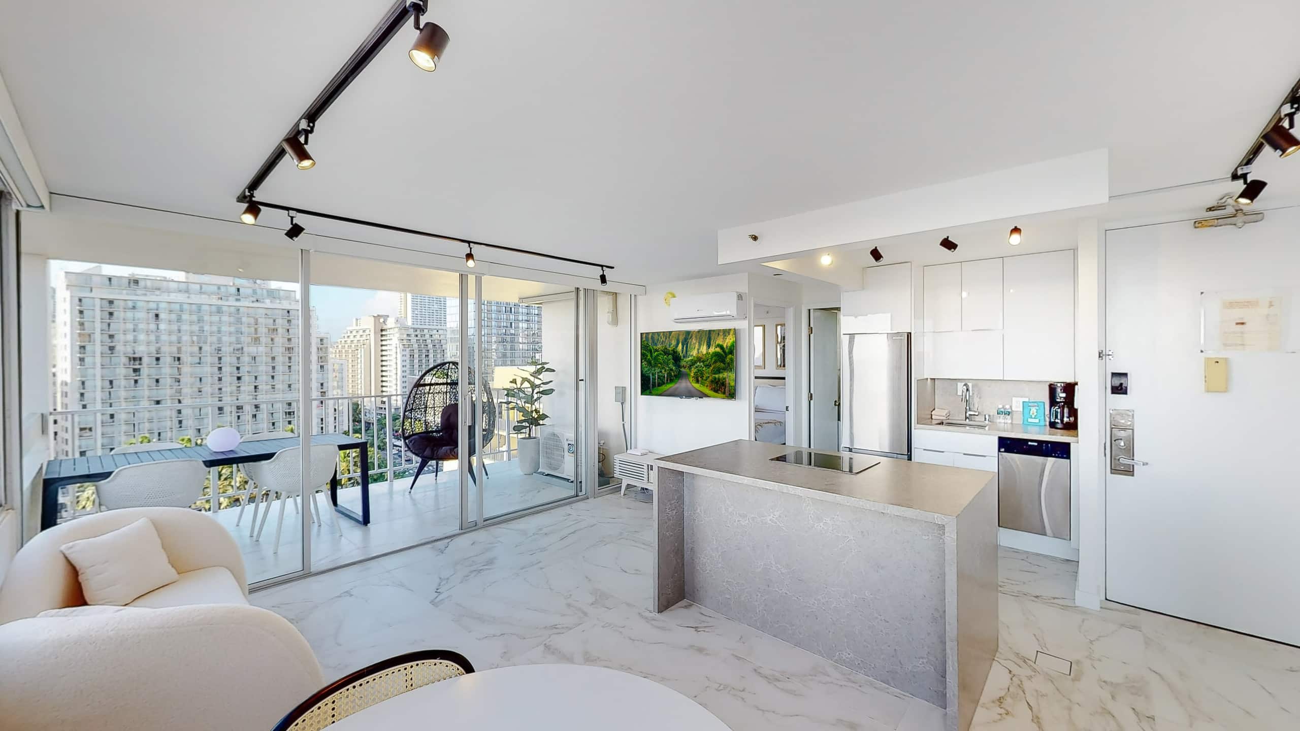 Hotel in Honolulu · ★4.81 · 1 bedroom · 1 bed · 1 private bath - Image 7