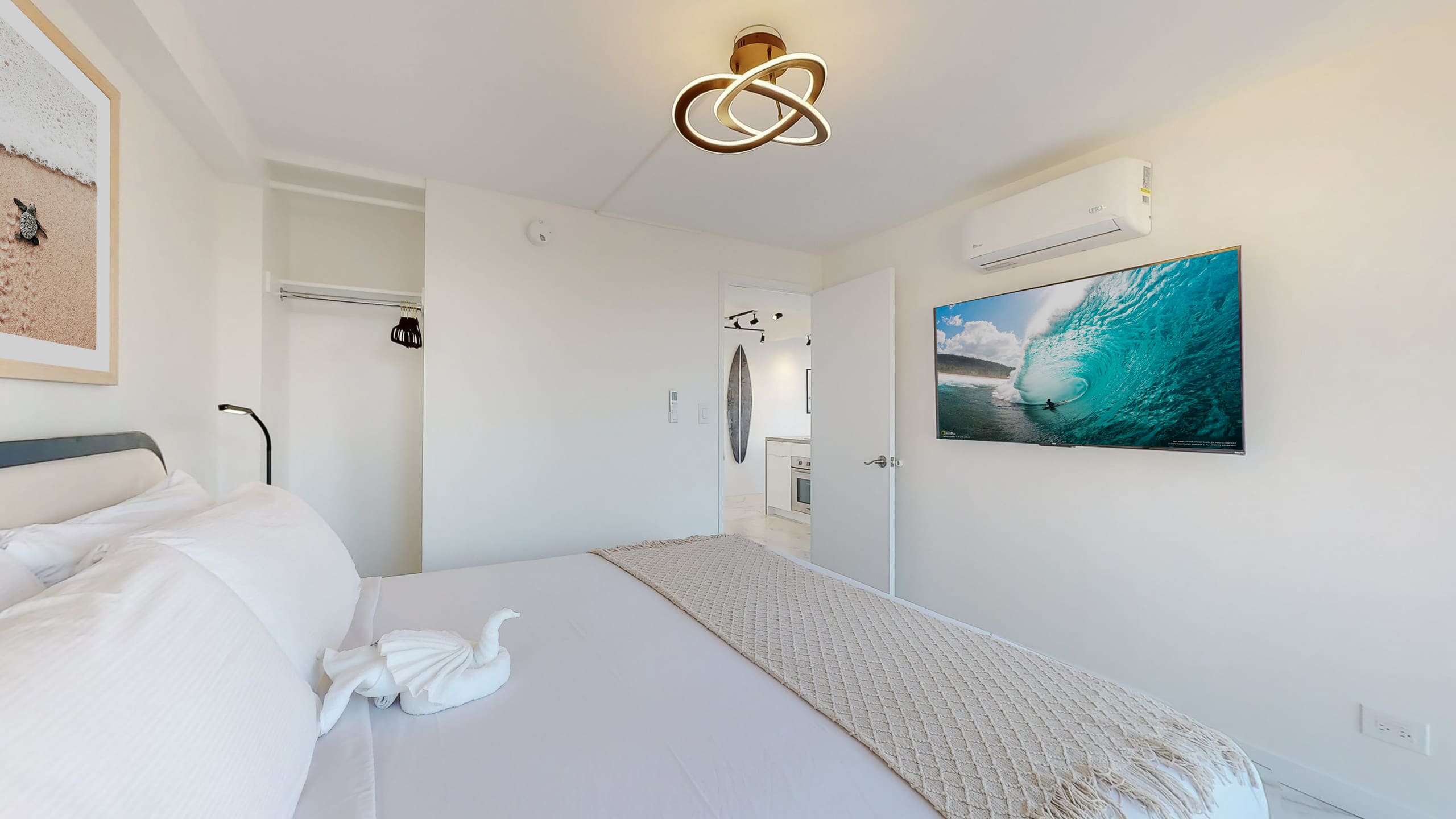 Hotel in Honolulu · ★4.81 · 1 bedroom · 1 bed · 1 private bath - Image 11