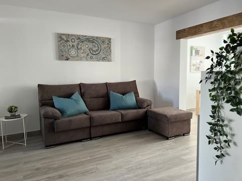 Top performing Airbnb: Brand New! at the heart of Puerto del Carmen in Tías