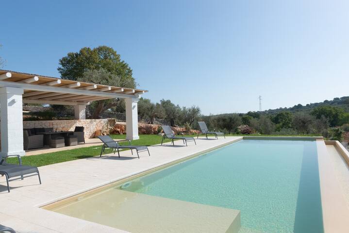 Trullo Mamamè: charming retreat with private pool gallery image 2