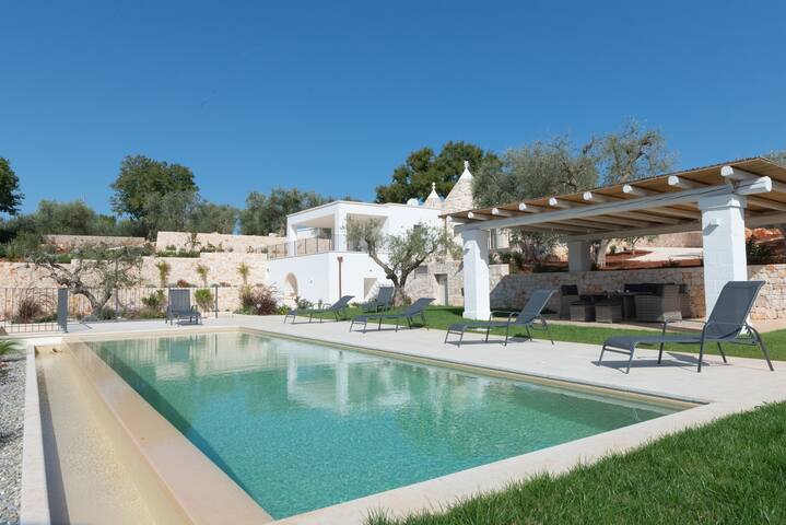 Trullo Mamamè: charming retreat with private pool