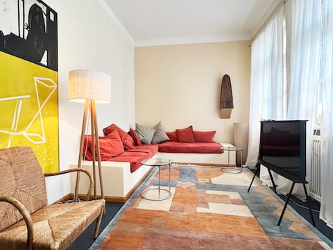 Successful Airbnb property: *NEW* Your HOME in Munich *104qm in Neuschwabing