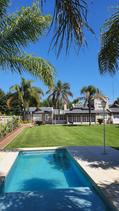 La Gualeya Country House