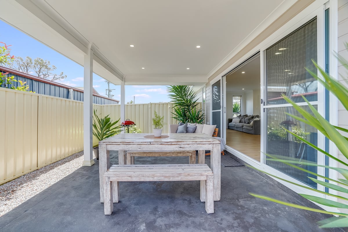 Stylish and comfortable 4 bedrooms. Walk to town, photo 5