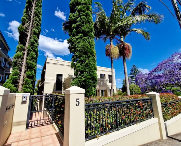 Elegant Townhouse Randwick