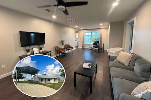 Cozy Seadrift Home w/ boat parking & fenced yard