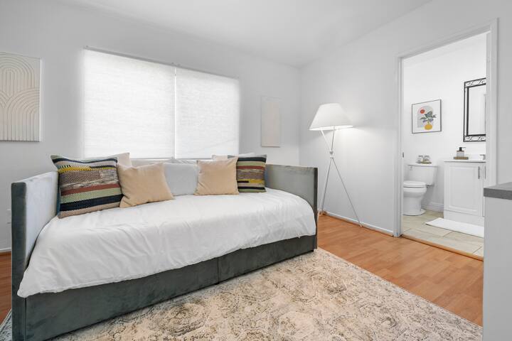 BEST Holiday Stay - LAX/LA/Disney Private Condo
