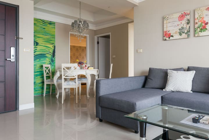 台北車站大三房豪華家庭屋