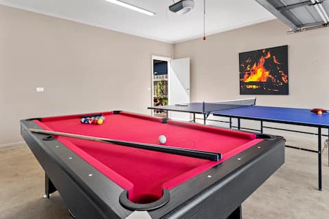 Central - Walk to Cafe's & Wombat Hill - Game Room