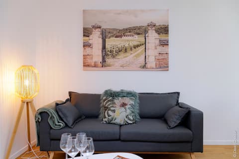 4* House + car and electric recharge "From City to Vineyard".