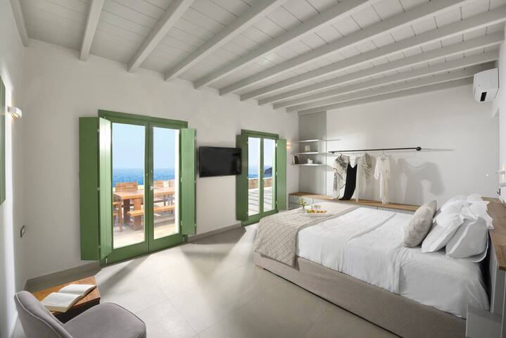 Mykonos Hermes villa gallery image 2