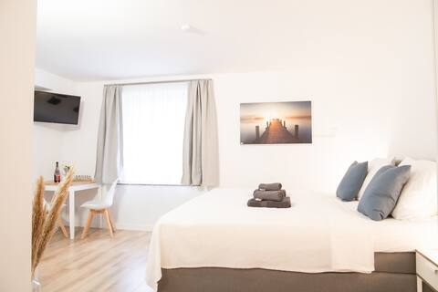 Zimmer-ROSS apartment near Munich / Erding