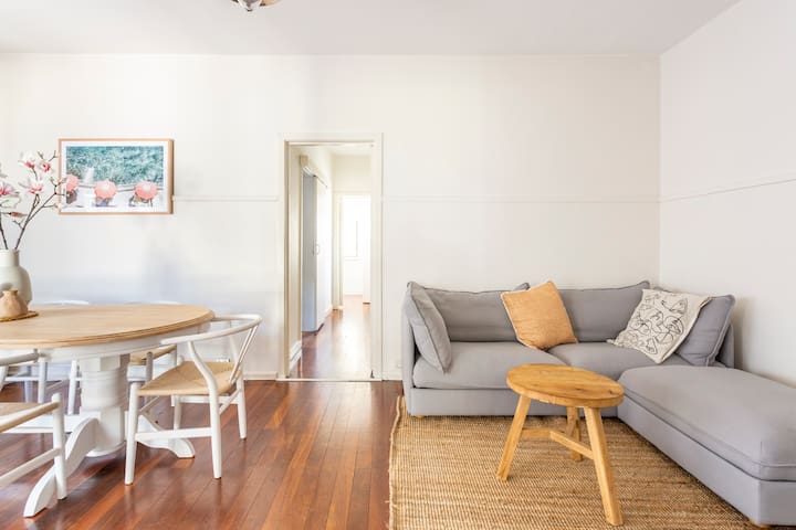Cottesloe beachside apartment – Unit 1