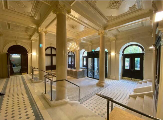 Imperial living in Vienna gallery image 3