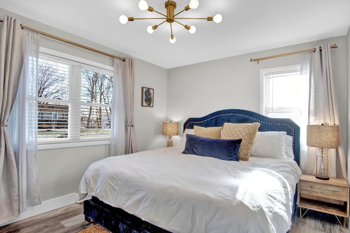 Camera da letto anteriore 