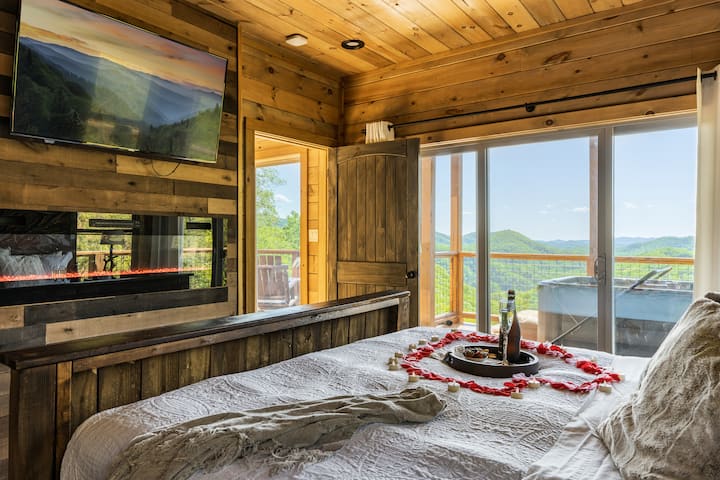 Wake up to the beautiful view!  Romantic decor and beverage not included, but can be arranged with prior notice!