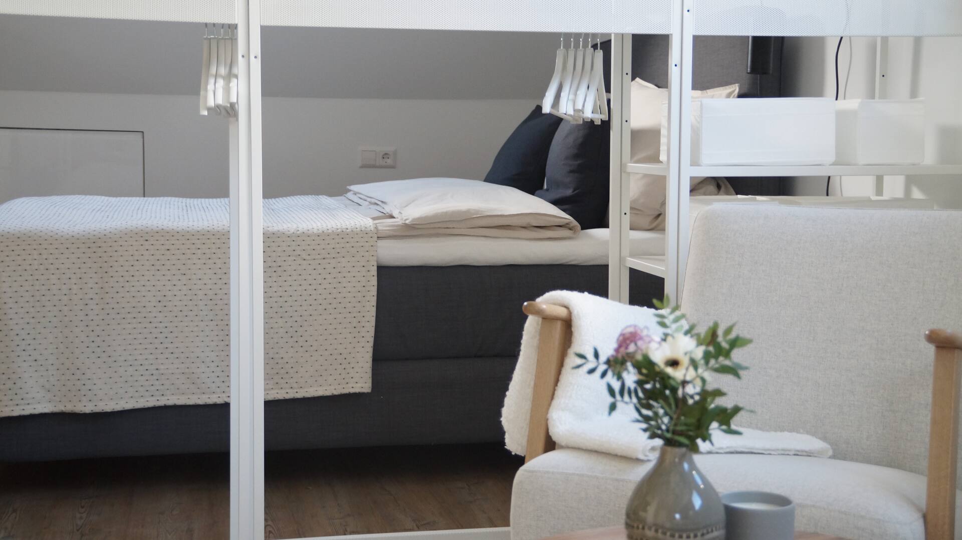 F&E | Cozy & Central Accommodations — foto 4