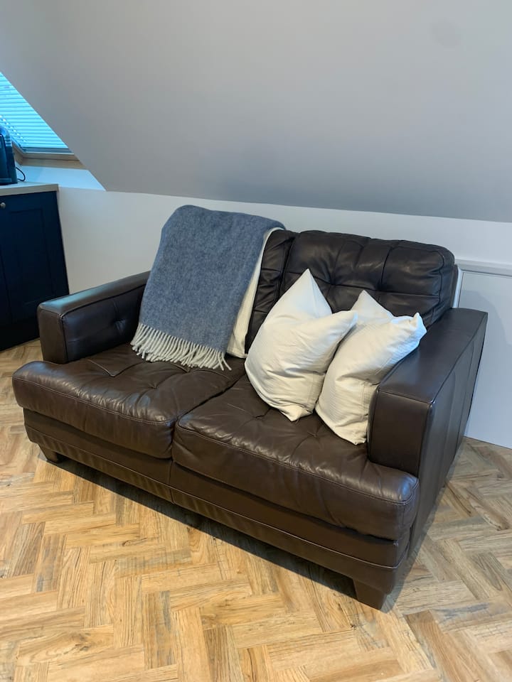 Self-contained Guest Studio Flat - Godalming